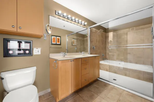 701 S Wells ST #2803, Chicago, IL 60607