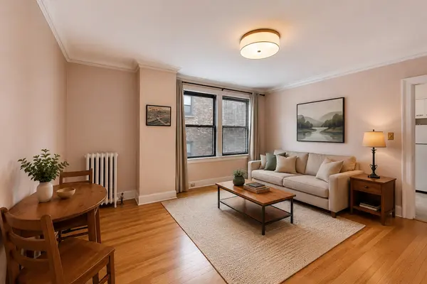 1755 E 55th ST #303, Chicago, IL 60615