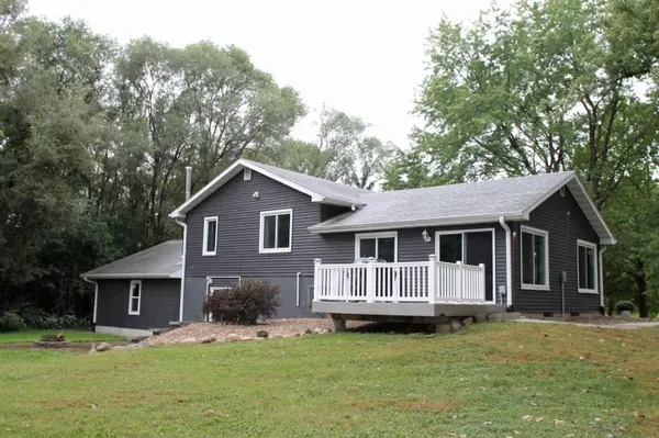 427 N Maple ST, Janesville, IA 50647