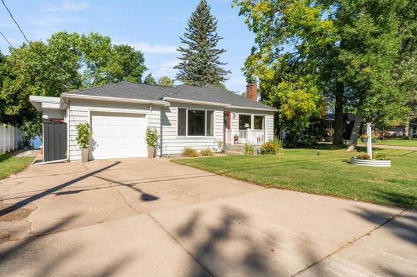1019 Riverview DR, Little Falls, MN 56345