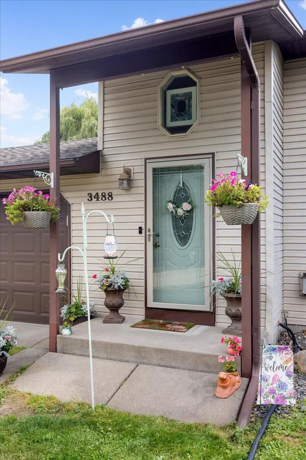 3488 Essen RD NE, Cambridge, MN 55008