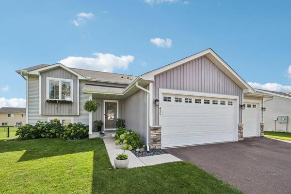 415 Eagle ST NW, Isanti, MN 55040