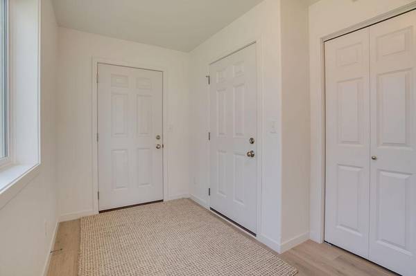6787 Bellview DR S, Fargo, ND 58104