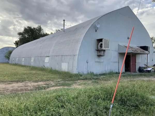 140 N Virginia, Lyons, KS 67554