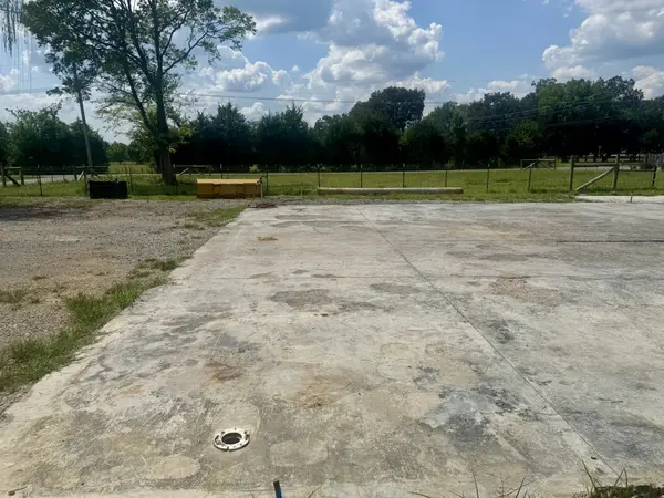 9075 Old State Route 1, New Johnsonville, TN 37134