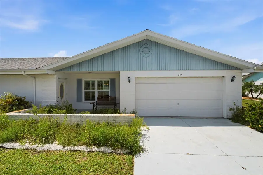 309 GREEN MANOR DR, Sun City Center, FL 33573
