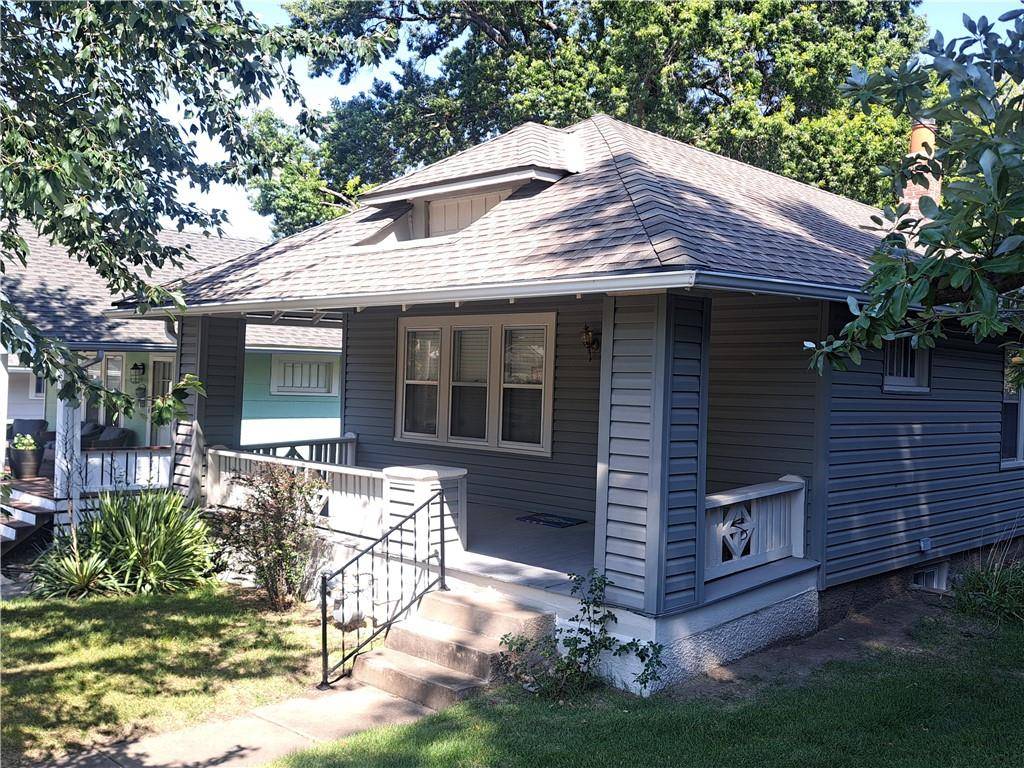38 W 74th ST, Kansas City, MO 64114
