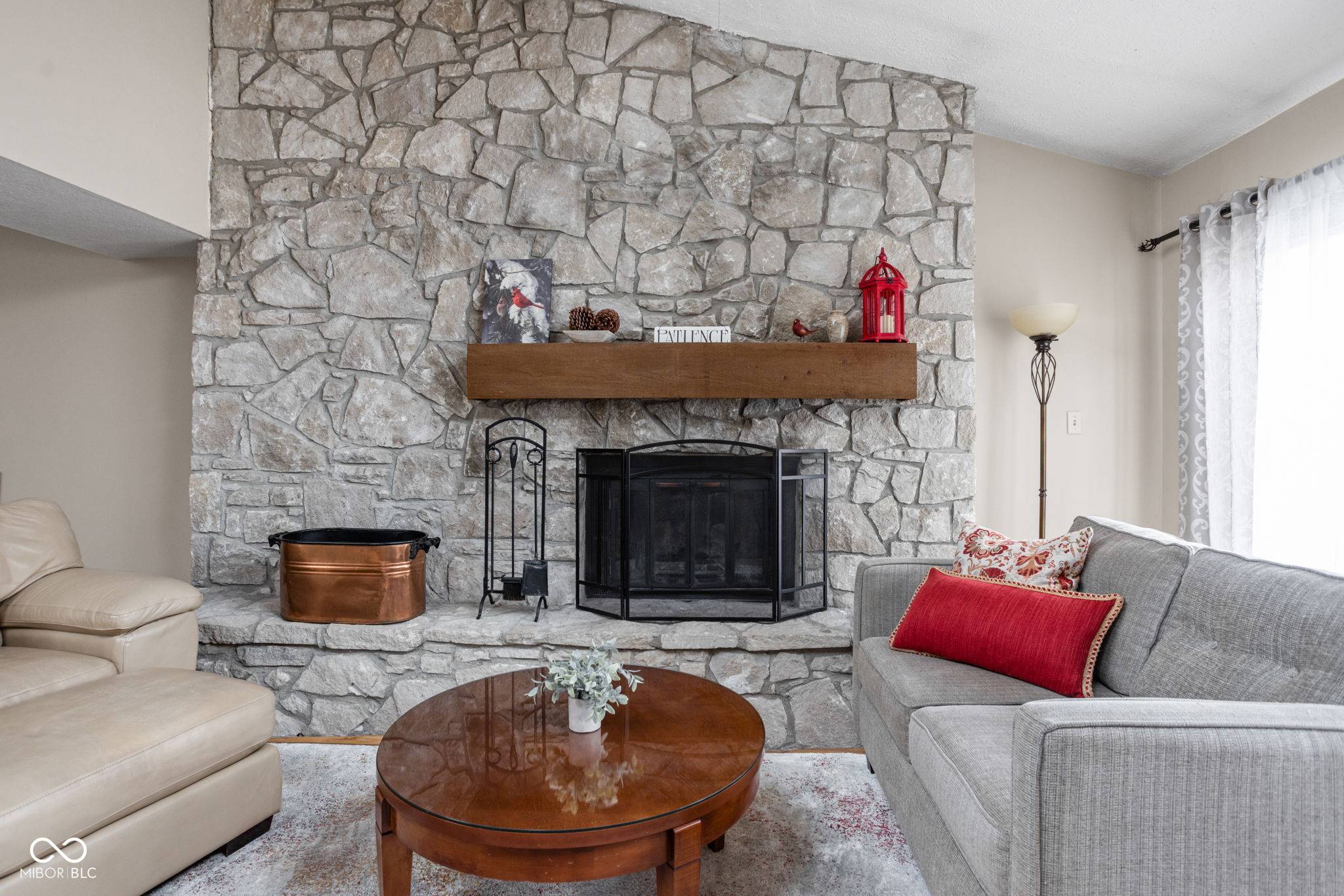33 Dominion DR, Zionsville, IN 46077