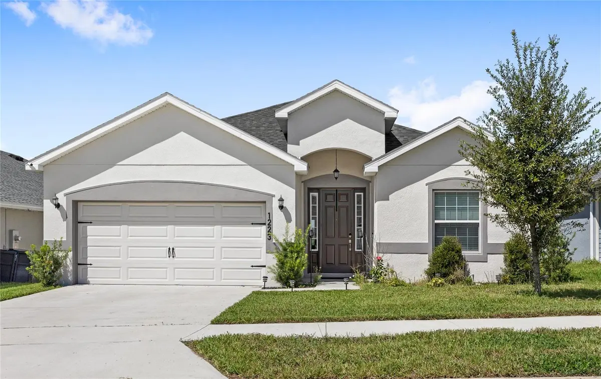 1223 MOUNTAIN FLOWER LN, Davenport, FL 33837