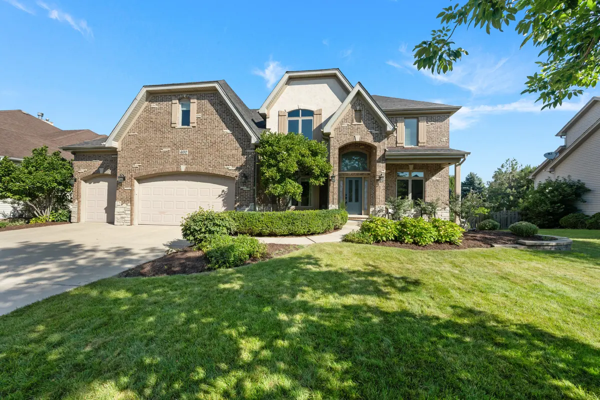 402 Deerfield DR, Oswego, IL 60543