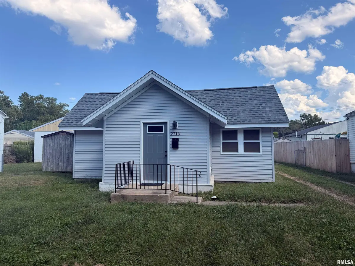 2716 S WALNUT ST, Springfield, IL 62704