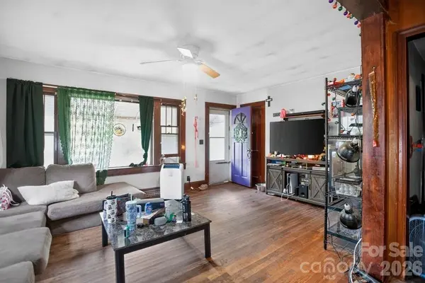 70 Pitman RD, Bakersville, NC 28705