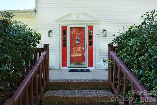 235 Crystal CIR, Mooresville, NC 28117