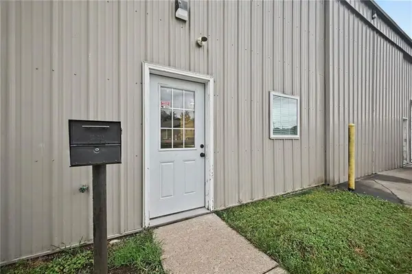 1704 Center ST, St Joseph, MO 64503
