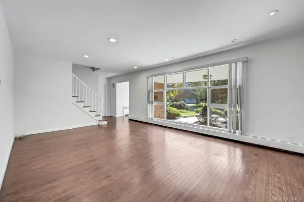 13 Colonial RD, Scarsdale, NY 10583
