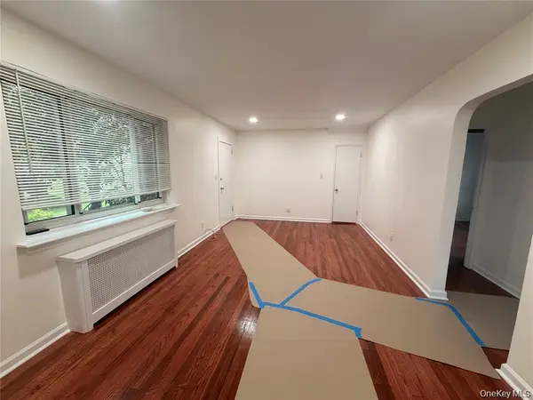 7231 Little Neck Pkwy #2nd Floor, Glen Oaks, NY 11004
