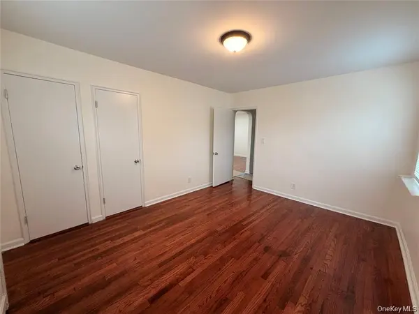 7231 Little Neck Pkwy #2nd Floor, Glen Oaks, NY 11004