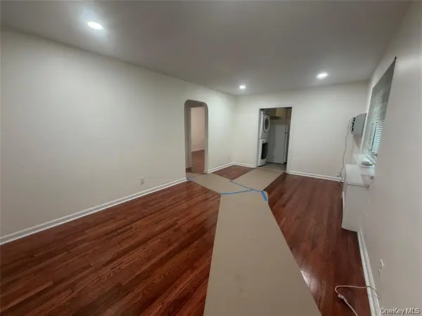 7231 Little Neck Pkwy #2nd Floor, Glen Oaks, NY 11004