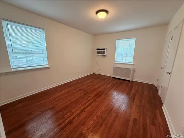 7231 Little Neck Pkwy #2nd Floor, Glen Oaks, NY 11004