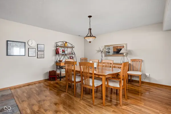 33 Dominion DR, Zionsville, IN 46077