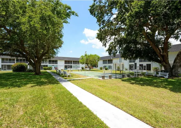 105 47TH AVENUE DR W #377, Bradenton, FL 34207