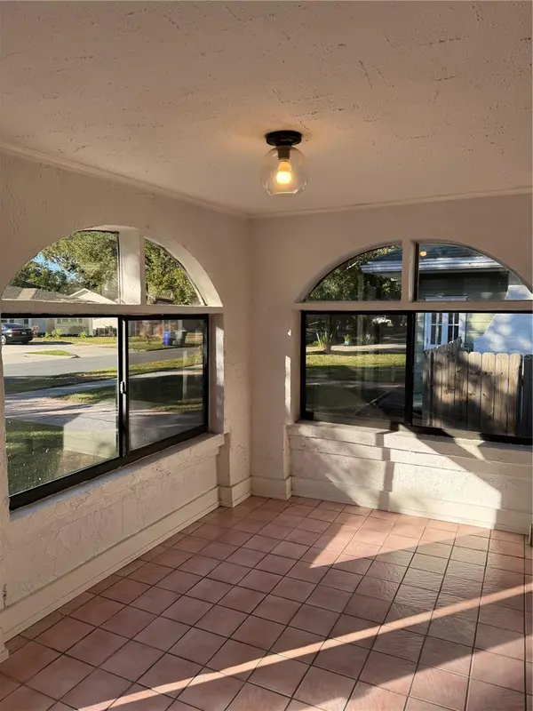 325 W PALM DR, Lakeland, FL 33803