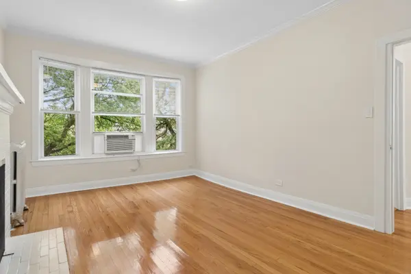 1057 W Berwyn AVE #3, Chicago, IL 60640