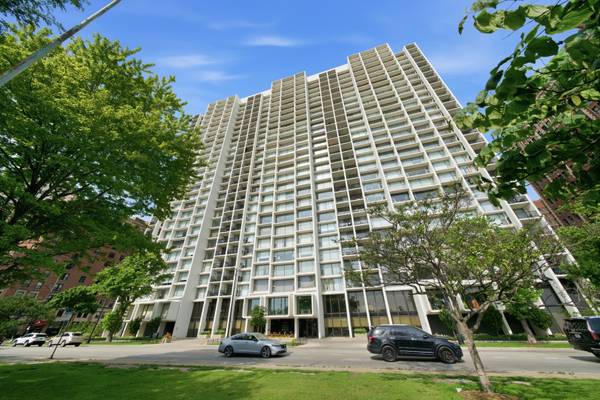3200 N Lake Shore DR #2102, Chicago, IL 60657