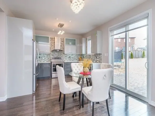 98 Stoyell DR, Richmond Hill, ON L4E 0M8