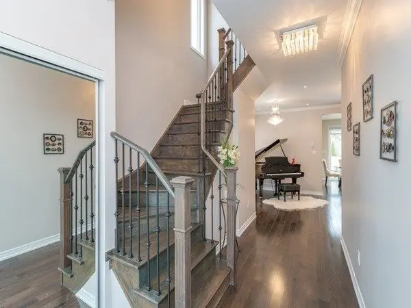 98 Stoyell DR, Richmond Hill, ON L4E 0M8