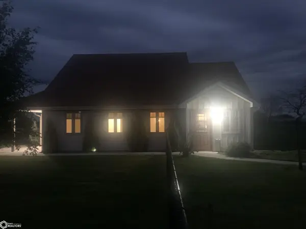 1709 NW Church ST, Leon, IA 50144