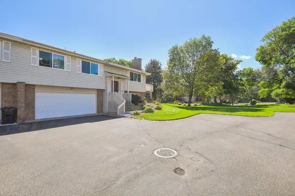 11840 Vintage ST NW, Coon Rapids, MN 55433