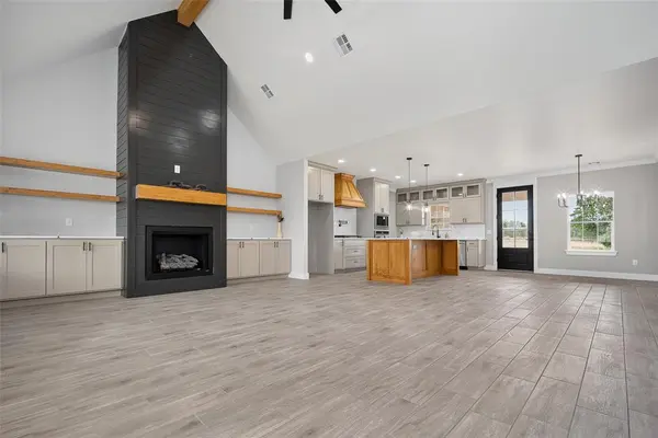 2451 Wind River CIR, Blanchard, OK 73010