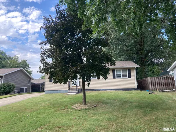217 WILLOW LN, Springfield, IL 62707