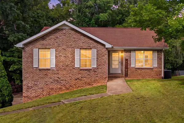 1315 Hand Dr, Clarksville, TN 37042