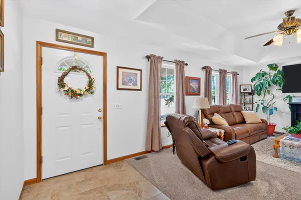4273 Highway P, Halfway, MO 65663