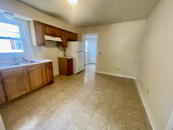 2423 N Fremont AVE, Springfield, MO 65803