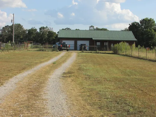 3864 State Highway Ww, Aurora, MO 65605