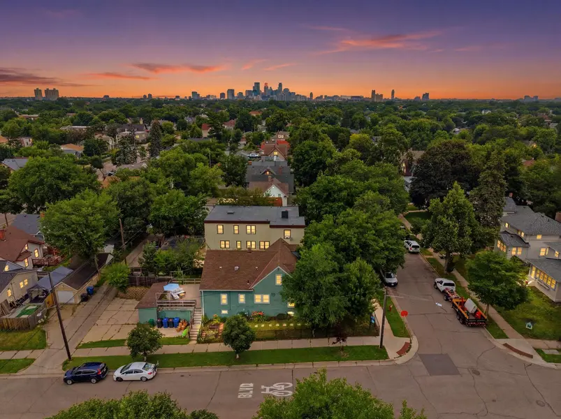 3952 Oakland AVE, Minneapolis, MN 55407