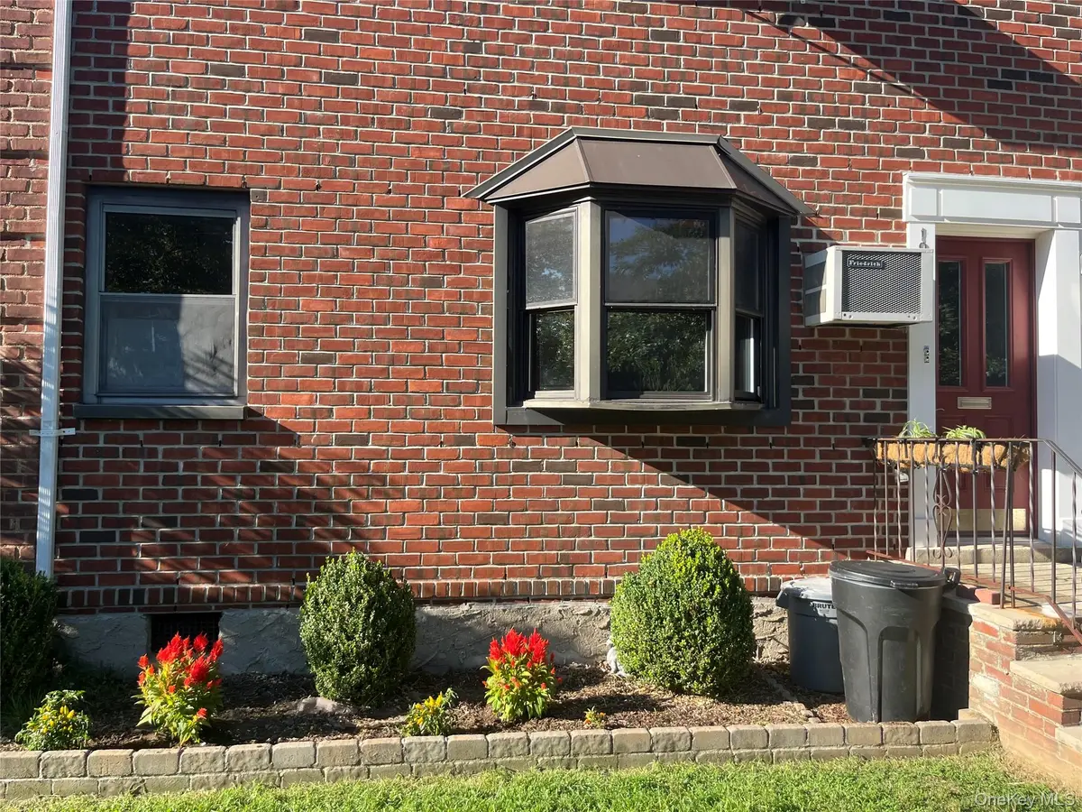 199-39 19th AVE #2143, Whitestone, NY 11357