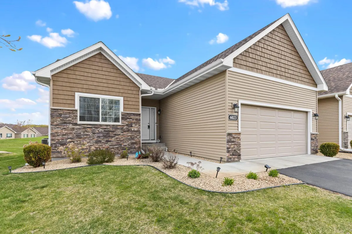 6023 Iris LN, Rockford, MN 55373