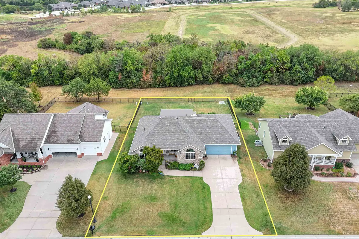 6703 E Summerside Pl, Bel Aire, KS 67226
