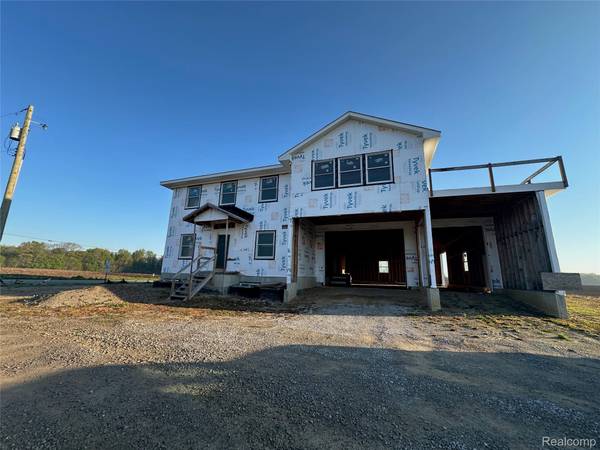 7988 Layton RD, Handy Township, MI 48836