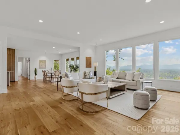 98 Running Ridge RD, Asheville, NC 28804