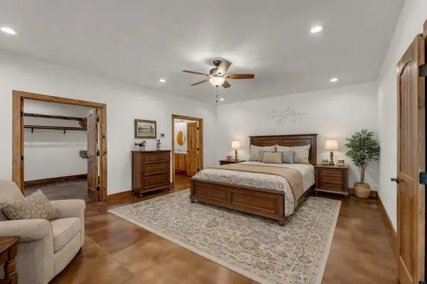 5020 CR 252, Bertram, TX 78605