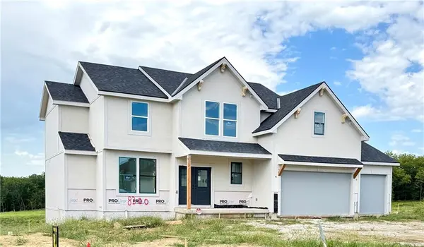 8300 NW 90th ST, Kansas City, MO 64153