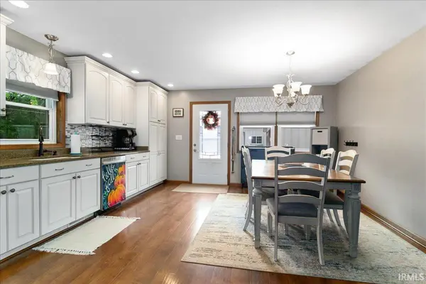 5828 S Meridian RD, Oakland City, IN 47660
