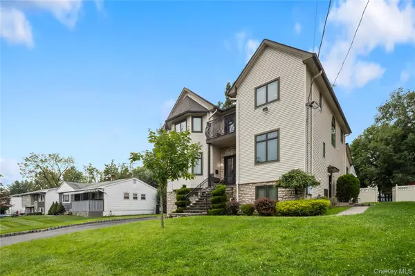 33 Morris RD, Spring Valley, NY 10977