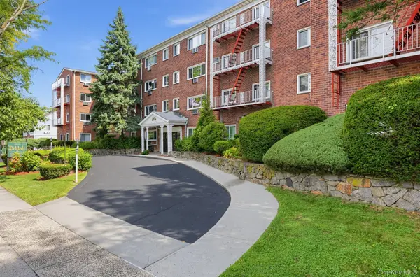 828 Pelhamdale AVE #4L, New Rochelle, NY 10801