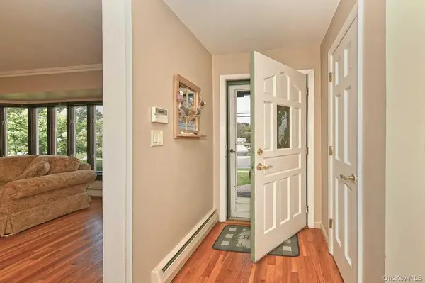 1994 Van Nostrand AVE, Merrick, NY 11566